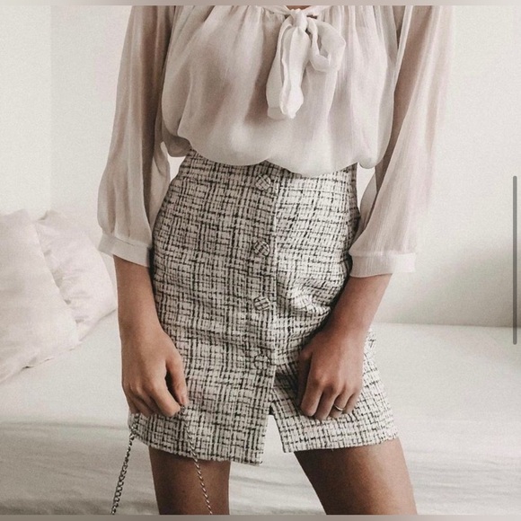 2 Piced - H&M Overshirt Jacket and Skirt Boucle - Picture 6 of 7